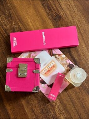 Huda Beauty Bundle • check photos carefully